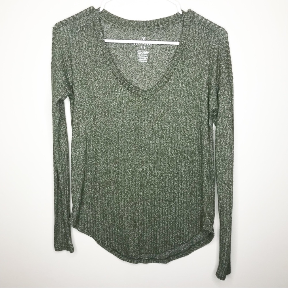American Eagle green ribbed v-neck sweater